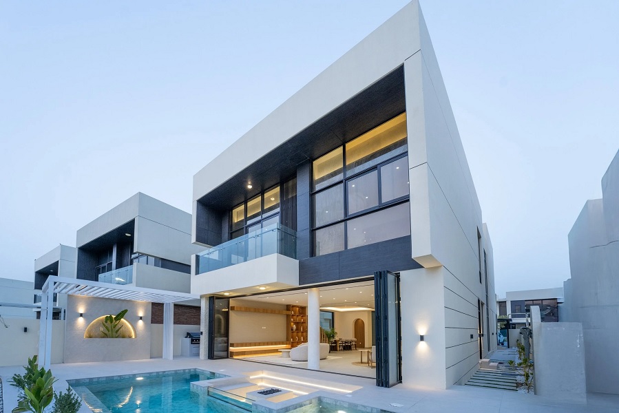 Lux Dubai: Your Partner in Flipping Villa in Dubai